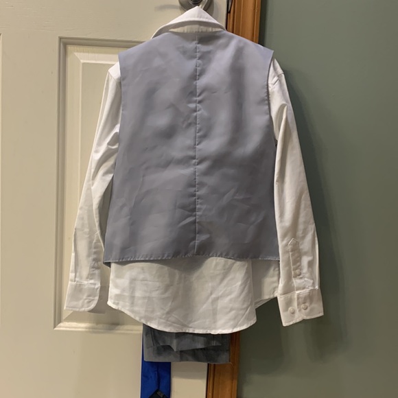 Boys dress pants, vest, long sleeve dress shirt. - Picture 3 of 3